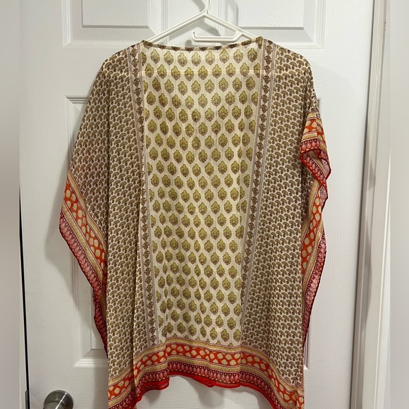 Cover up - Picture 2 of 3